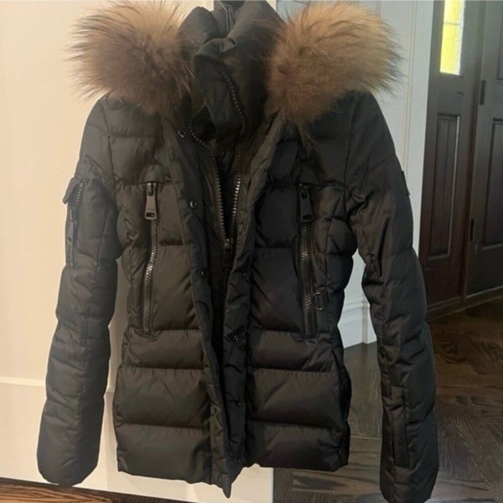 Sam. Matte Decade Down Jacket Size Small Black Ex… - image 2
